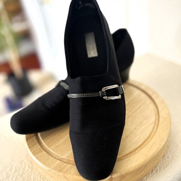 Munro Shoes- Women's 10N Cindi Slip-On Loafer Heel- Black Fabric - Picture 2 of 8